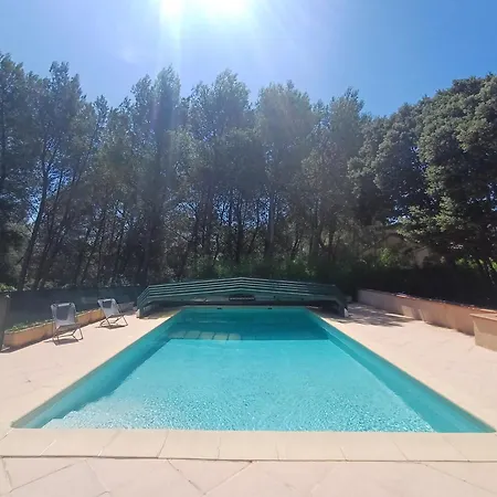 بيت ضيافة La Petite Maison Nimoise 3*