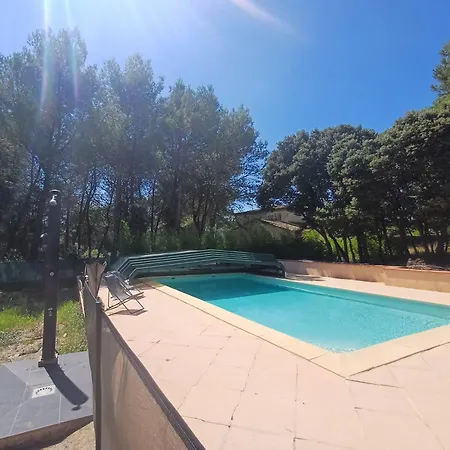 Gasthuis La Petite Maison Nimoise 3*
